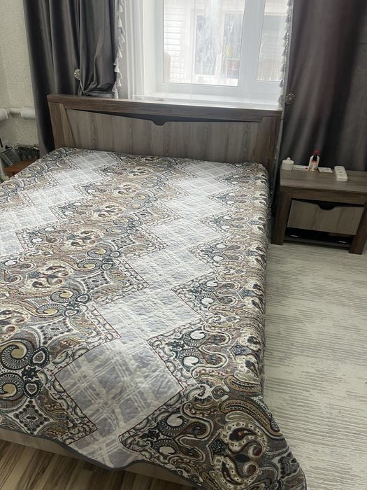 Продам спальный гарнитур