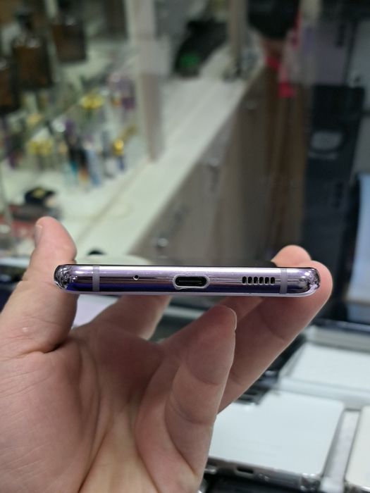 Samsung S20 fe xotirasi 6/128GB