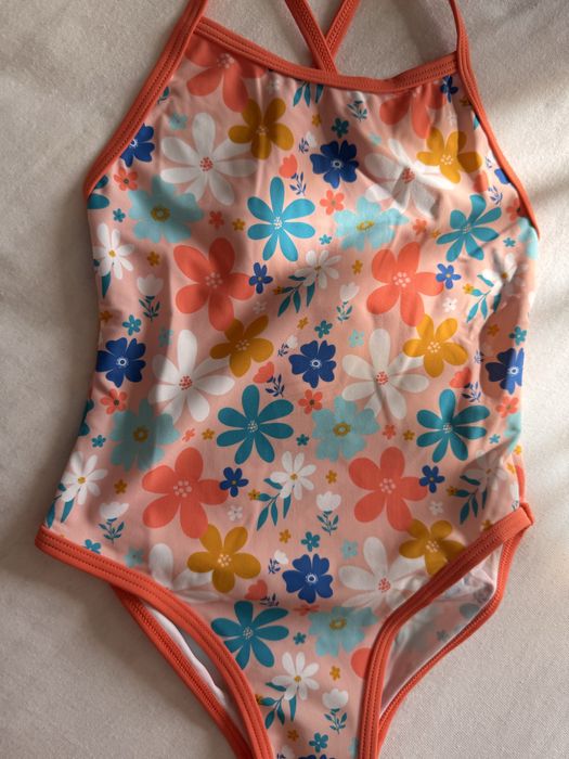 Нов бански Boboli за бебе момиче 98 рязмер