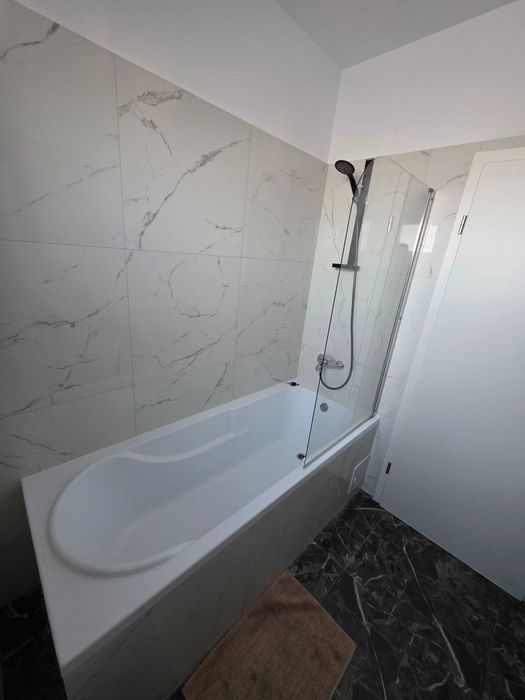 Inchiriez apartament 3 camere