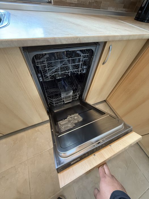 Дава се под наем Къща в с. Ново Ботево, Област Добрич - 111 кв.м за 550 € - Снимка #4