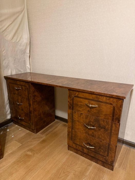 Спальный гарнитур в комплекте б/у. Самовывоз