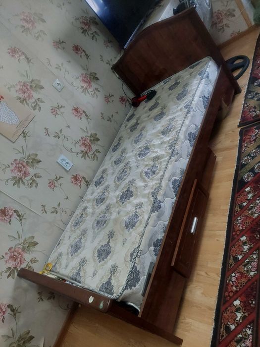 Divan, krovat, 1 kishilik