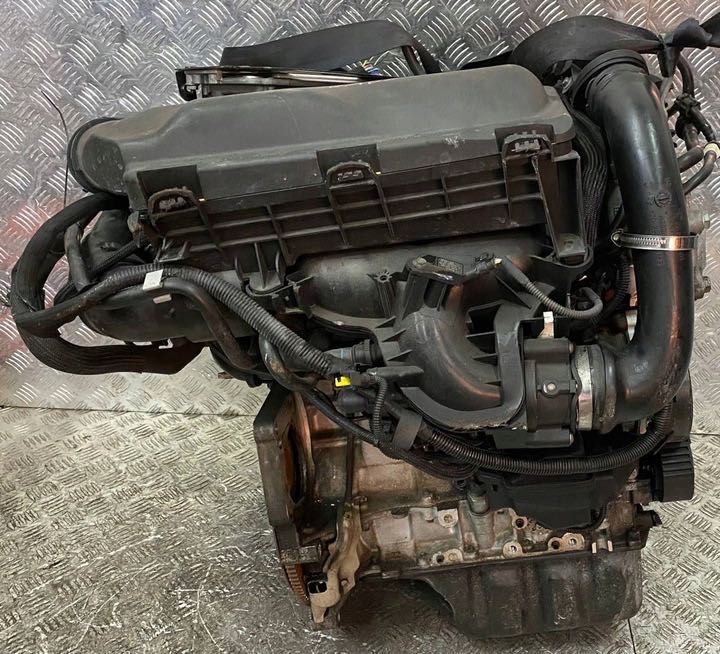 Привозной двигатель Peugeot EP6