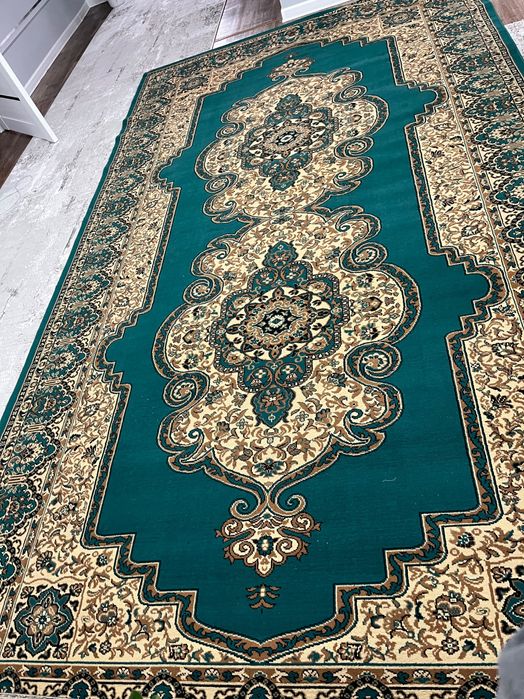 Ковер в отличном состоянии б/ у