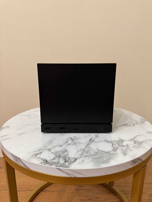 Valve Steam Machine with Steam Controller 2, 2tb + 2 Face Plates