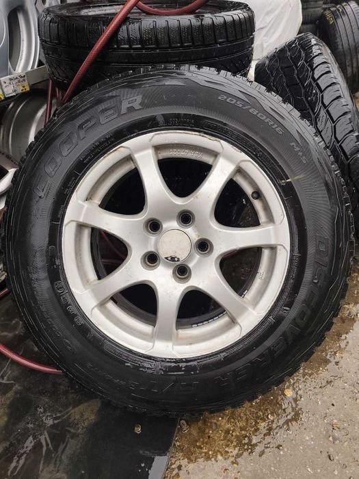 4бр всесезонни Cooper Discoverer M+S 205/80 R16 с джанти