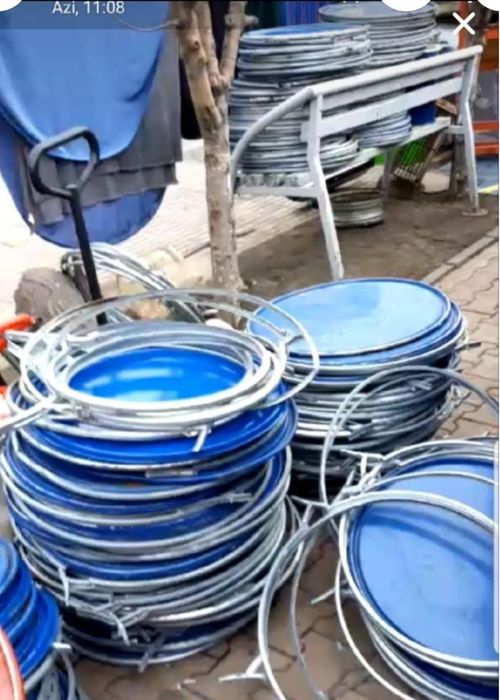 Butoaie metalice din tablă, capacitate 220L, cu capac mare