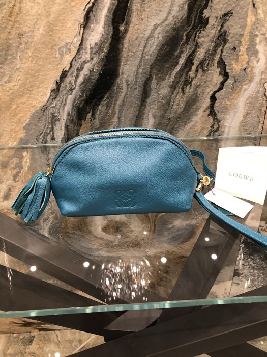 Продавам кожена чанта