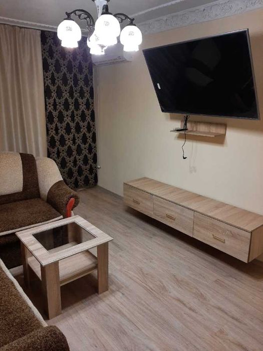 Дава се под наем Двустаен апартамент в София, Център - 55 кв.м за 408 € - Снимка #1