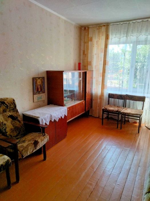 Продам 1 комнатную Корчагина 111