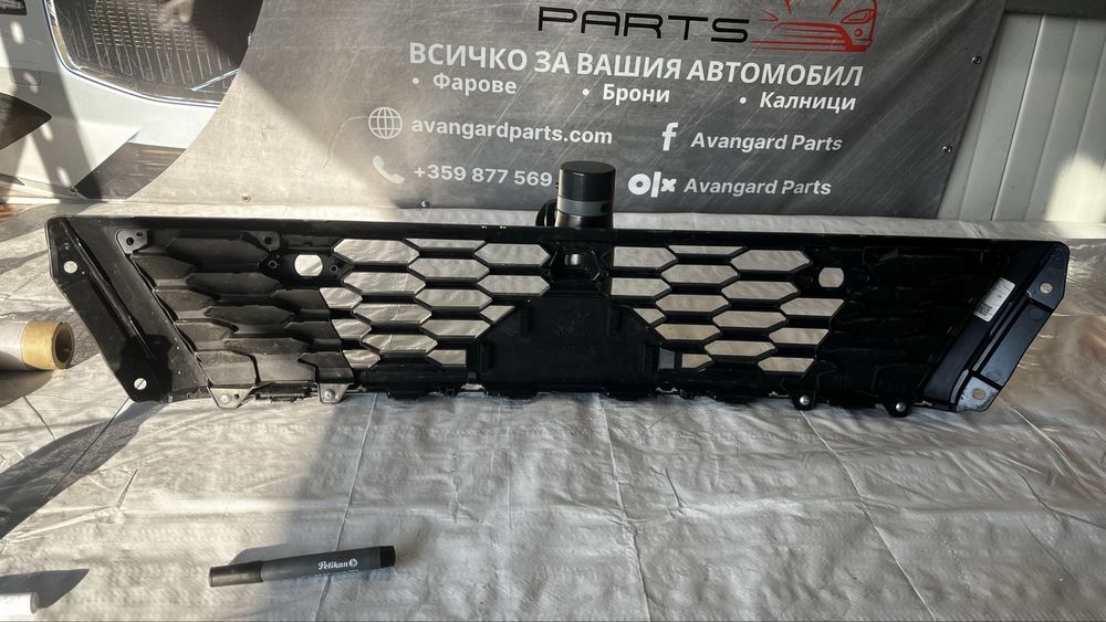 Mitsubishi Eclipse Cross предна решетка