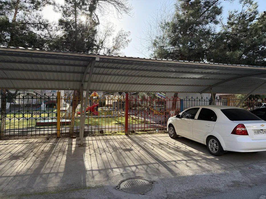 Квартира на метро Тинчлик 4/2/4 общ пл 90м с обстановкой +Парковка