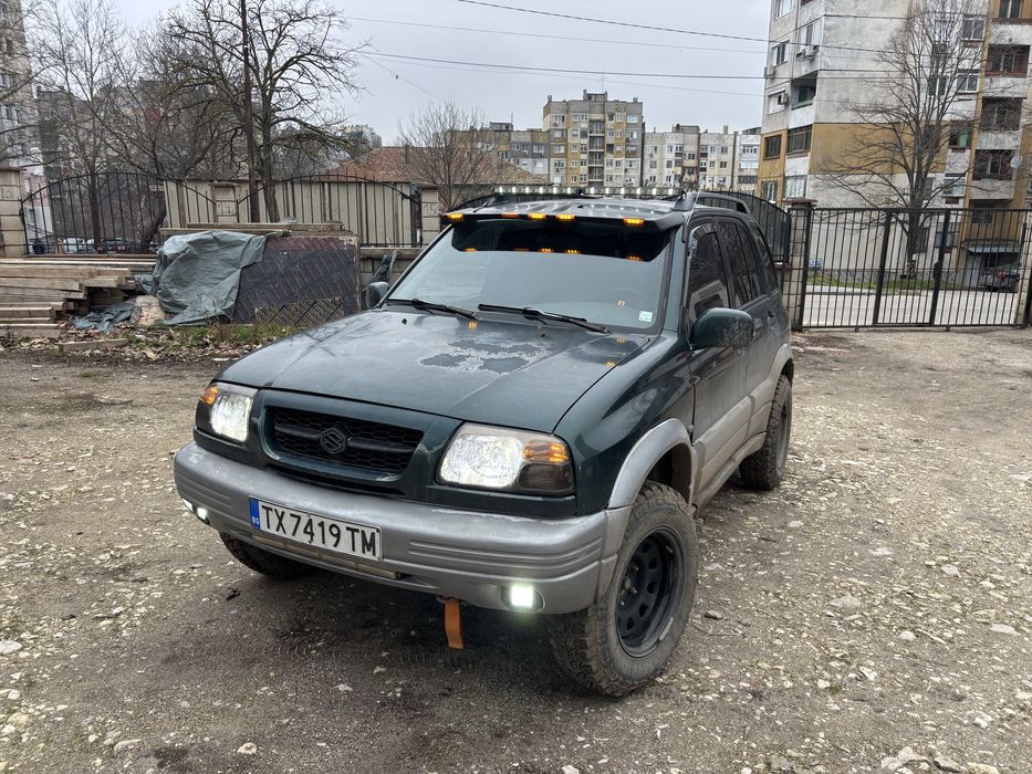 Suzuki vitara.           .