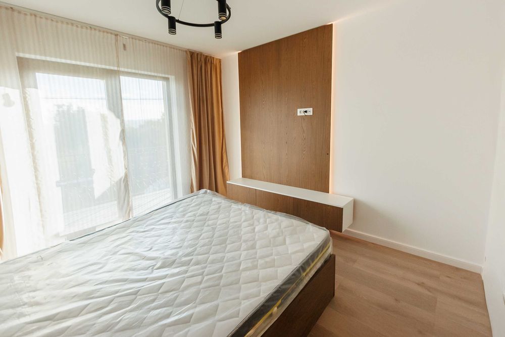 Casa de închiriat –3 dormitoare,curte amenajata,complet mobilat/utilat