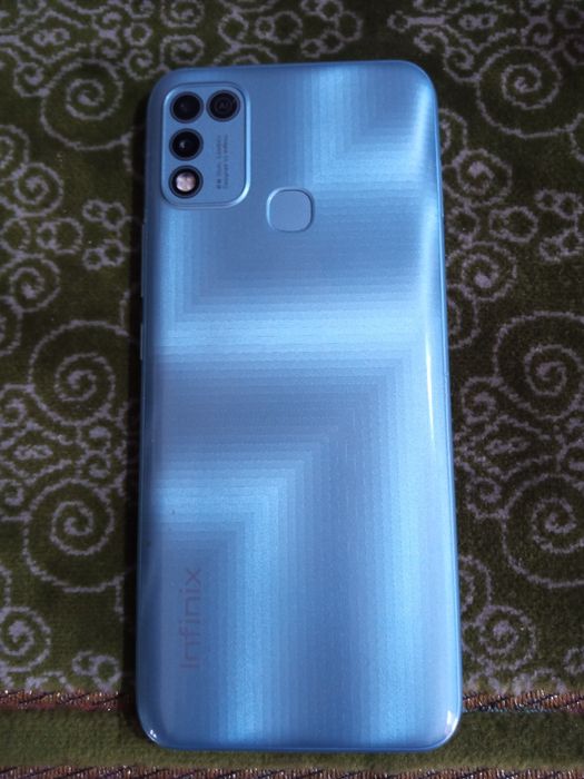 Телефон Hot 10 Play новый продам