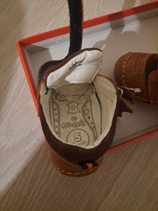 Нови детски обувки