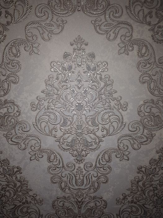 Обои тисненые. 1 рулон .