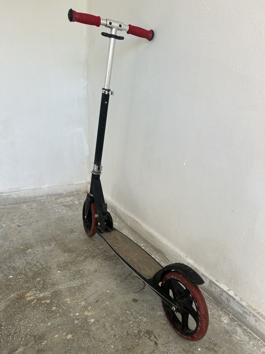 Vand trotinetă Spartan sport X-205,stare impecabila.