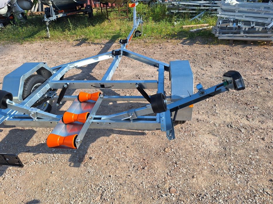 Колесар за лодка до 5м, 750кг RESPO 750V511L191