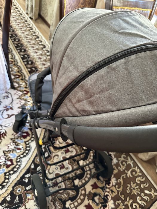 Коляска прогулочная