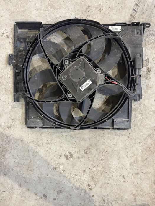 Електирческа перка Бмв ф30/31/32 и др.(perka radiator bmw f30/31/32)