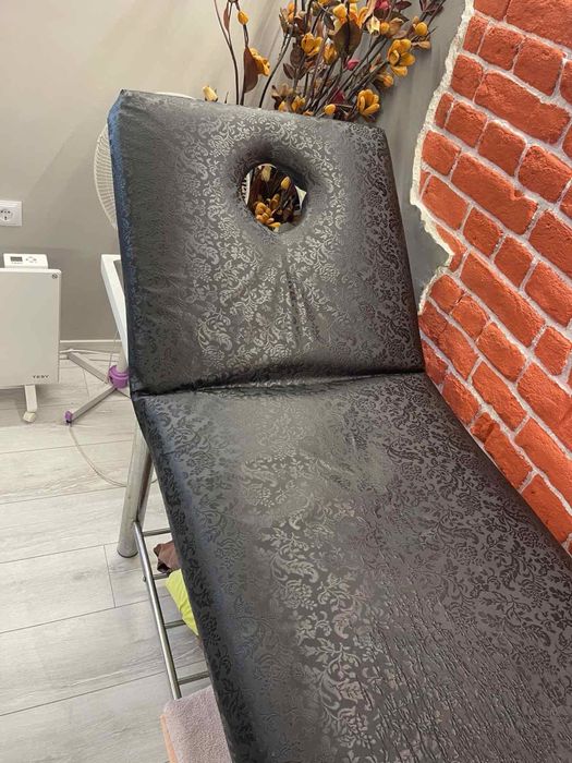 Стационарна масажна кушетка