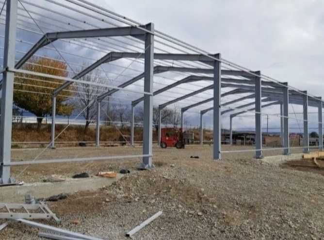 Vând hala metalica 25x10x4