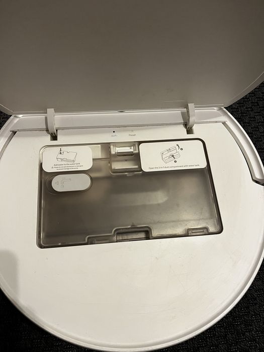 Mi Robot Vacuum-Mop Essential