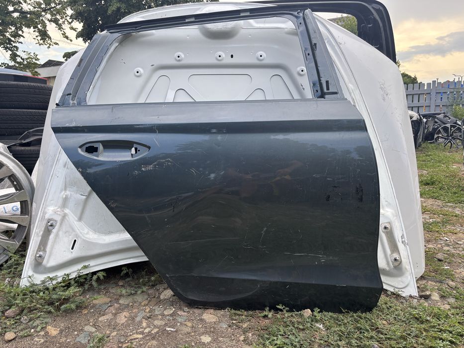 Врата Skoda Octavia