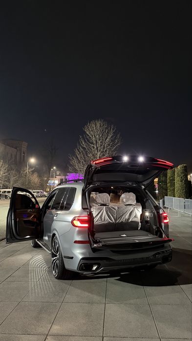 BMW X7 x40. Drive