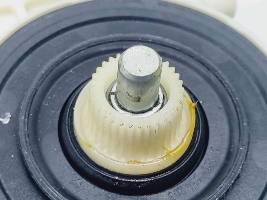 Motoras geam dreapta spate Mercedes Clasa E (W212) Facelift [Fabr 2009