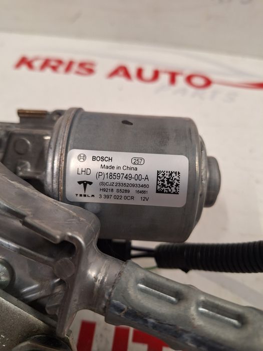 Моторче - механизъм предни чистачки Tesla 3 Highland / Тесла 3 2024г.