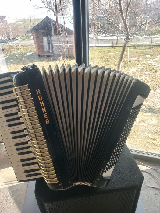 Acordeon hohner verdi III