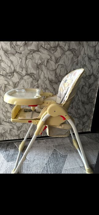 Продам столик для кормления