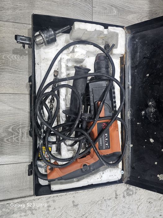 Перфоратор  P.I.T.