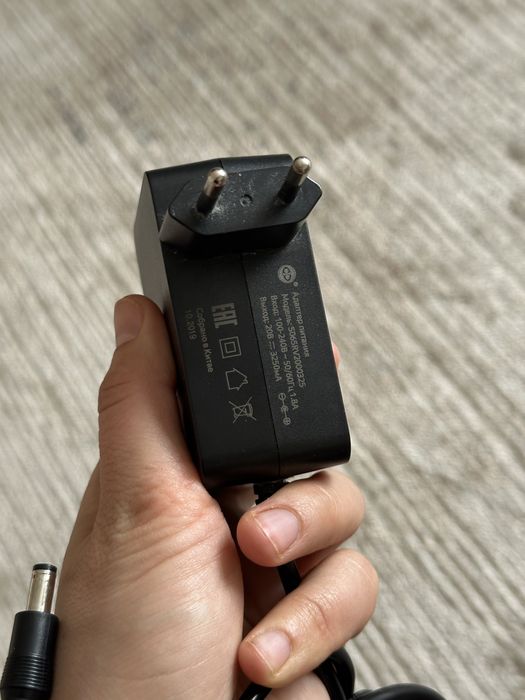 Блок питания яндекс алиса 20ватт