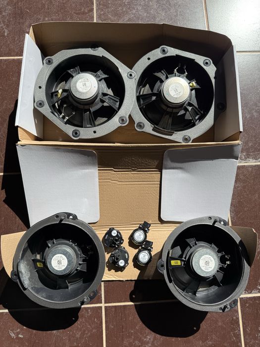 Set boxe originale Audi Q7 4M