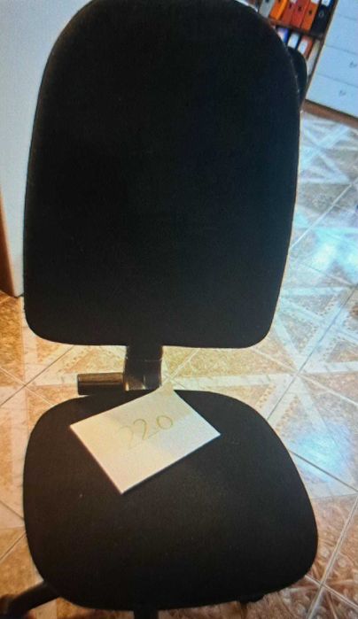 scaun de birou mare si mic