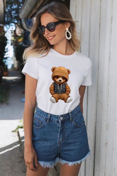 Дамски тениски с наши дизайни