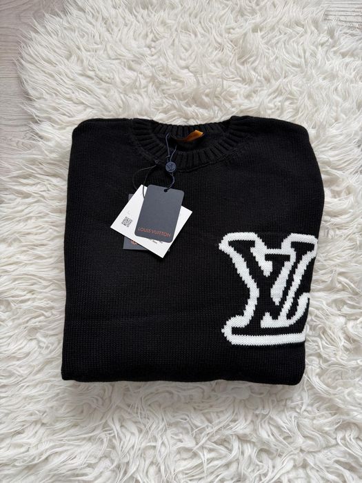 Pulover clasic LV, guler rotund