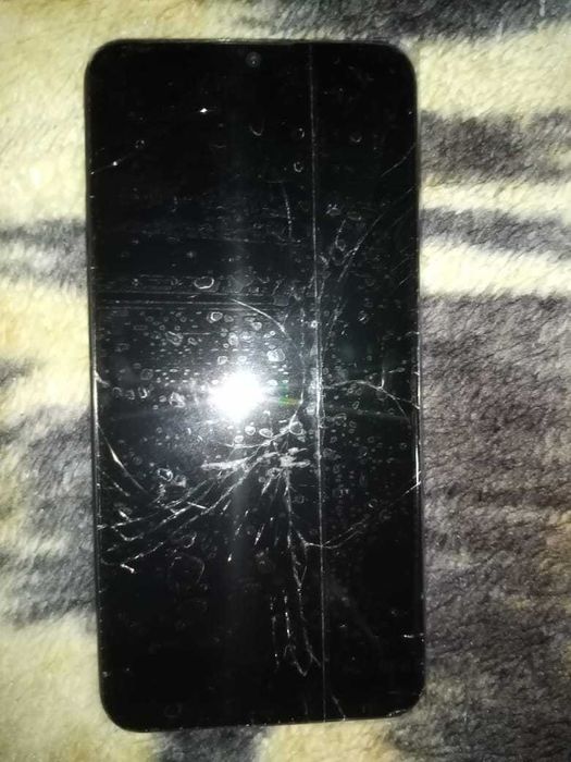 Продам телефон рабочий