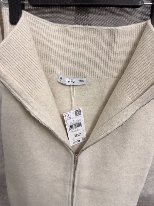 Ayollar yupkasi Mango brendi S