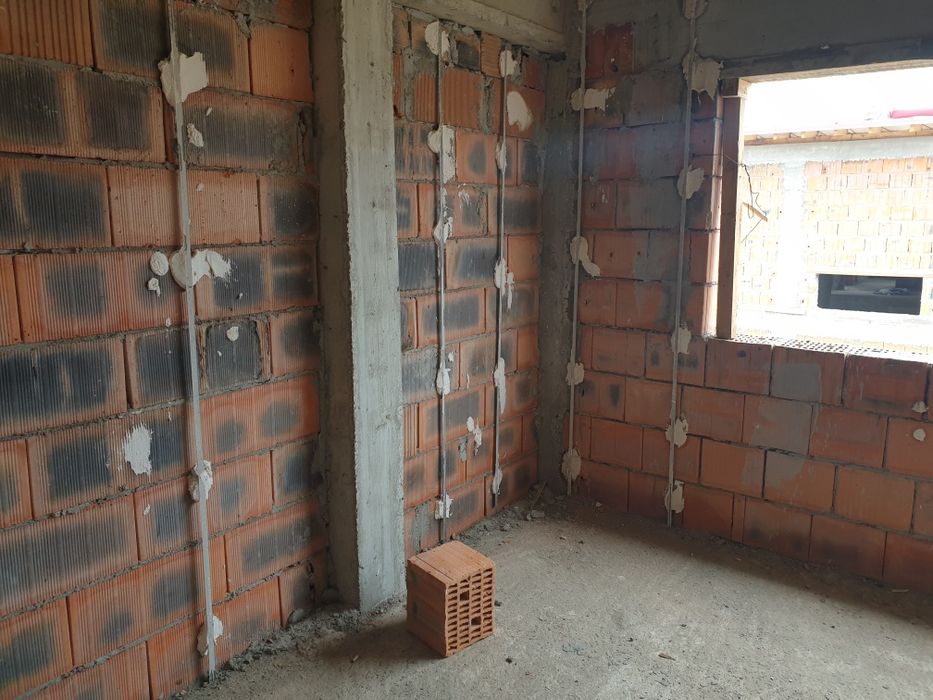 Tencuiala mecanizata