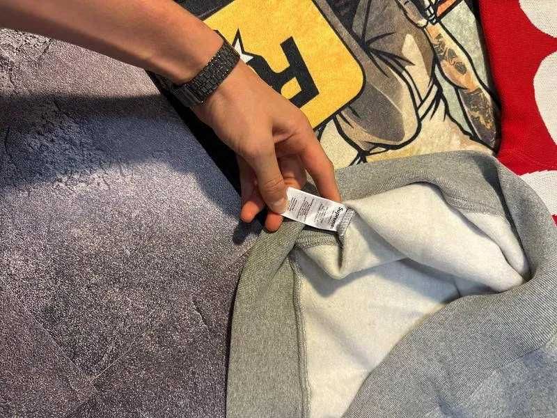 Суичър Supreme legit brand new S-XL
