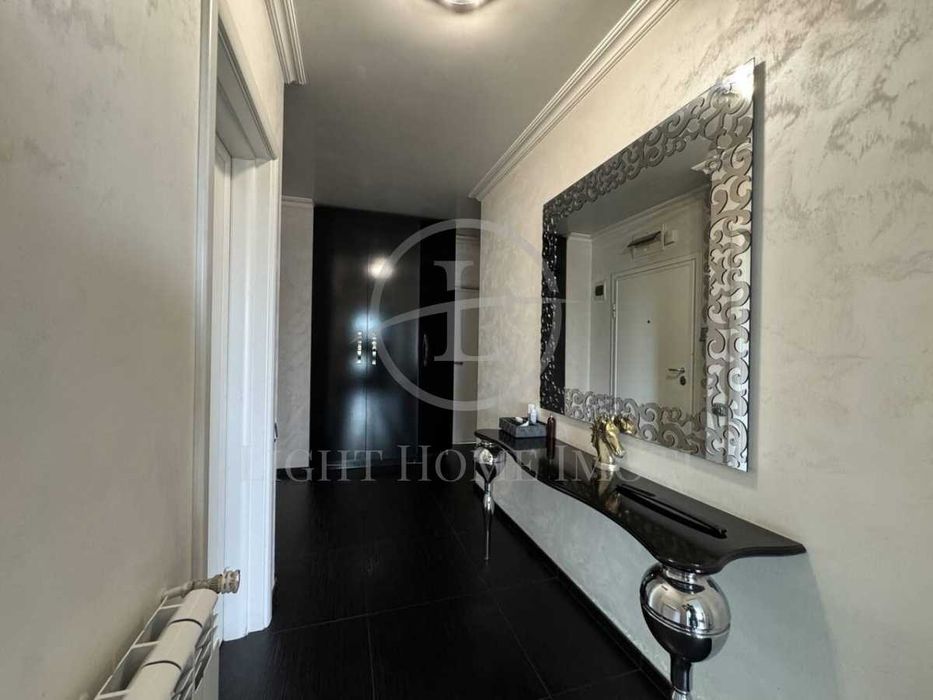 Продава се Тристаен апартамент в Пловдив, Кършияка - 127 кв.м за 2481 €/кв.м - Снимка #4