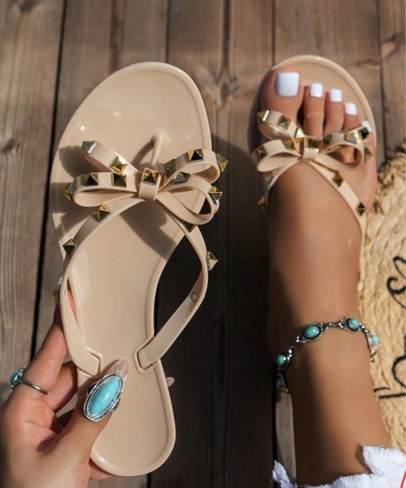 Papuci plati eleganti de vară cu nituri și funde