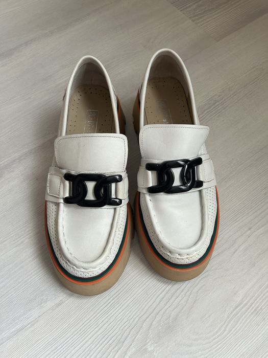 Бели луфери естествена кожа