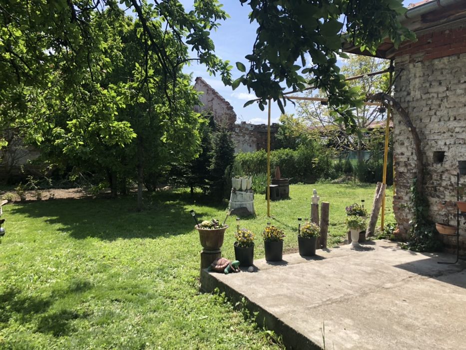 Продава се Промишлена сграда в с. Хаджиево, Област Пазарджик - 3720 кв.м за 54 €/кв.м - Снимка #2