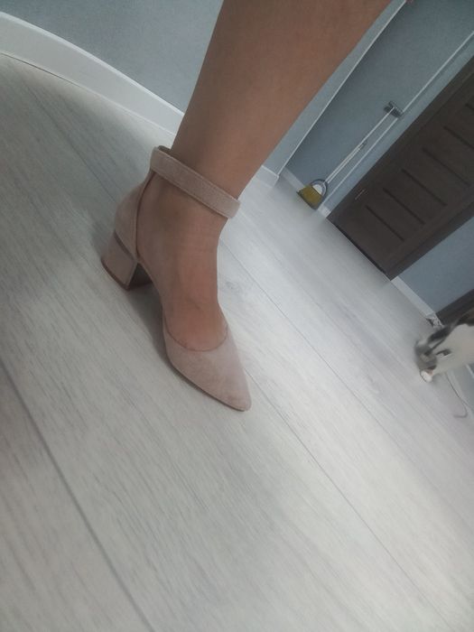 Туфли размер 36,37,живём в центре приходите